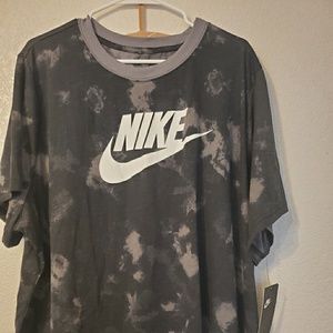 Womens plus size tee